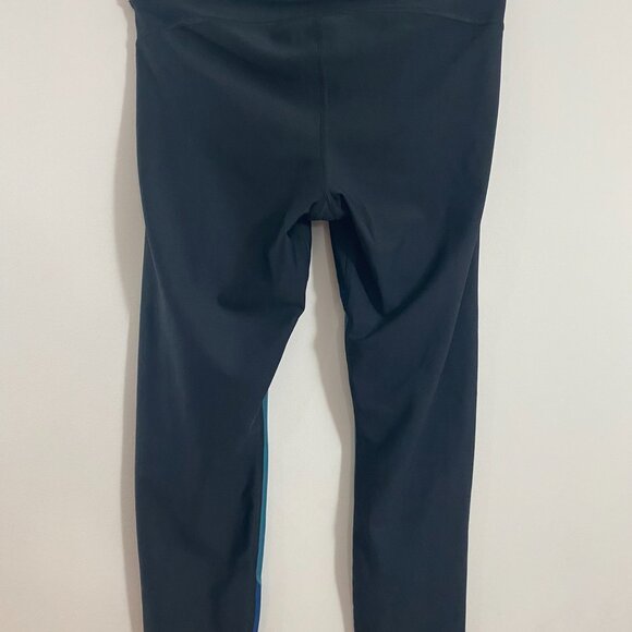 Under Armour Women’s Crop Leggings - Picture 3 of 6